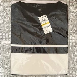 NWT INC International Concepts Short-sleeve black and white sweater. Size M.